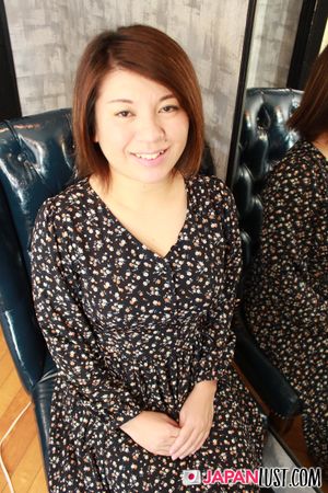 Chubby Japanese MILF Earns A Big POV Creampie - Photo 7