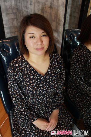 Chubby Japanese MILF Earns A Big POV Creampie - Photo 8