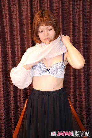 Skinny Japanese MILF Wants Hard POV Sex - Photo 265