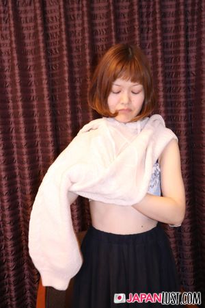 Skinny Japanese MILF Wants Hard POV Sex - Photo 267