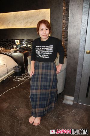 Japanese hairy MILF Enjoy Hard Cock and Creampie - Photo 41