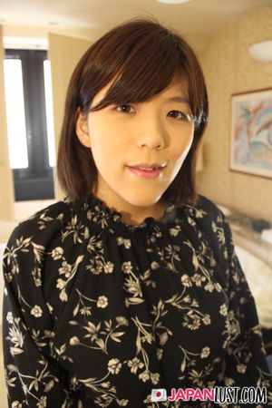 All Natural Japanese Cougar Shivers For POV Creampie - Photo 28