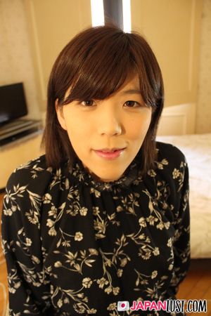 All Natural Japanese Cougar Shivers For POV Creampie - Photo 38