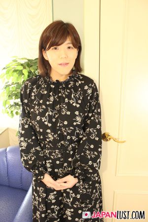 All Natural Japanese Cougar Shivers For POV Creampie - Photo 46