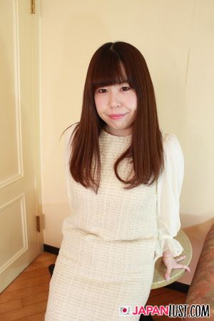 Chubby Japan MILF Gets Creampie In Fat Pussy - Photo 19