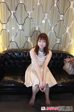 Petite Japanese MILF Spreads Wide For Creampie - Photo 15