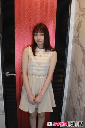 Petite Japanese MILF Spreads Wide For Creampie - Photo 19