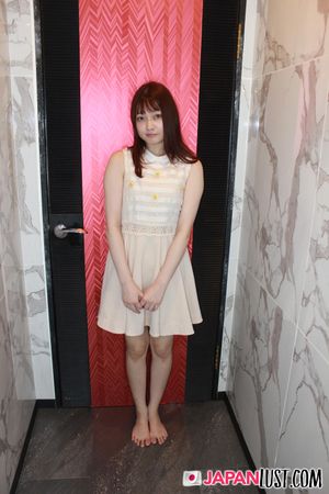 Petite Japanese MILF Spreads Wide For Creampie - Photo 20