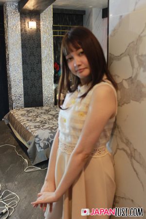 Petite Japanese MILF Spreads Wide For Creampie - Photo 69