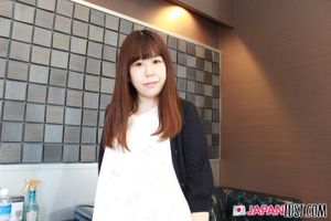 Chubby Japanese MILF Takes Creampie In Shaved Pussy - Photo 18