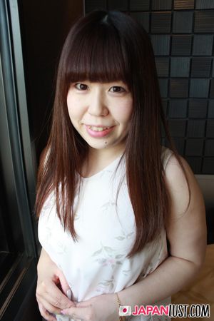 Chubby Japanese MILF Takes Creampie In Shaved Pussy - Photo 40