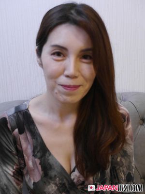 Beautiful Japanese Cougar Has A Hairy Hole For Creampie - Photo 14