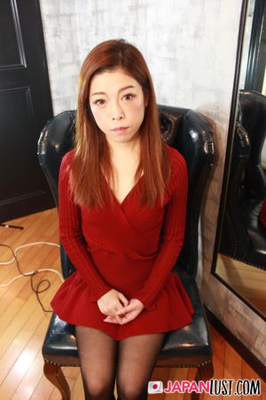 Petite Japanese Secretary Strips Sexy Red Dress - Photo 10