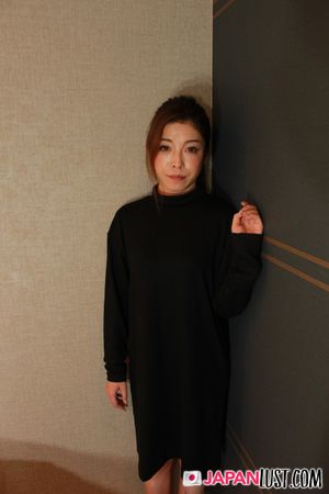 Slender Japanese MILF Returns For More Creampie - Photo 47