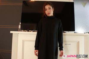 Slender Japanese MILF Returns For More Creampie - Photo 54