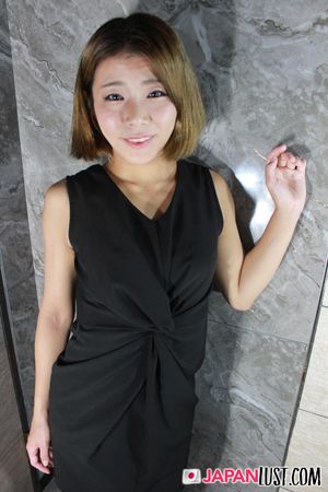 Sexy Slender Japan MILF Gets Creampie In Shaved Pussy - Photo 16