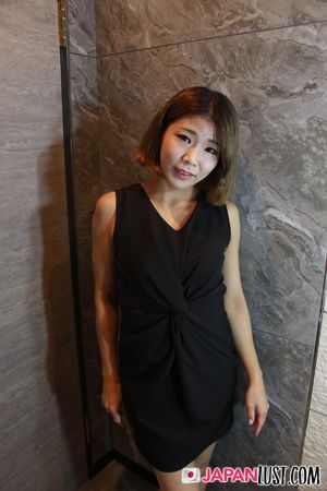 Sexy Slender Japan MILF Gets Creampie In Shaved Pussy - Photo 9