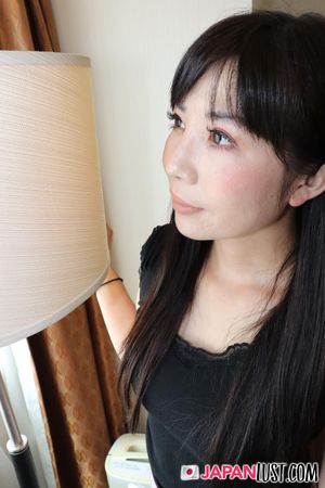 Amateur Japanese MILF Loves Riding On Cock - Photo 22