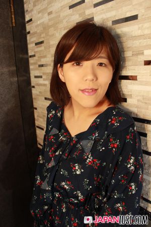 Natural Japanese MILF Bends Over For a POV Sex and Creampie - Photo 11