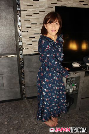 Natural Japanese MILF Bends Over For a POV Sex and Creampie - Photo 51