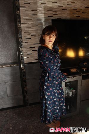 Natural Japanese MILF Bends Over For a POV Sex and Creampie - Photo 54