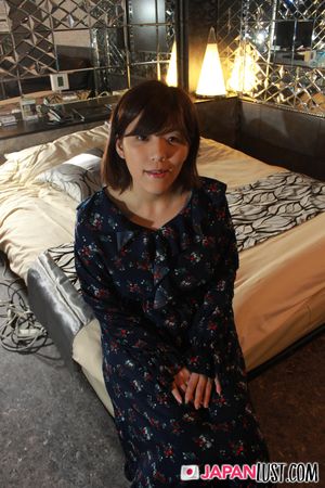 Natural Japanese MILF Bends Over For a POV Sex and Creampie - Photo 56