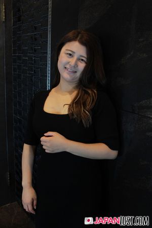 Thick Clean Pussy Japanese receives Warm Creampie in POV - Photo 10