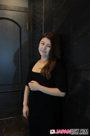 Thick Clean Pussy Japanese receives Warm Creampie in POV - Photo 5