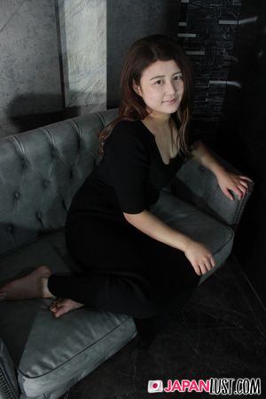 Thick Clean Pussy Japanese receives Warm Creampie in POV - Photo 57