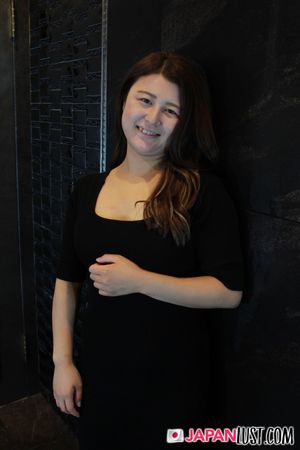 Thick Clean Pussy Japanese receives Warm Creampie in POV - Photo 9