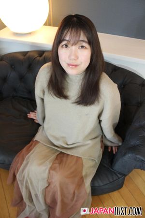 Chubby Japanese Mature Pussy Toyed and Pounded Hard Until Creampie - Photo 10