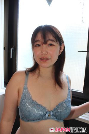 Chubby Japanese Mature Pussy Toyed and Pounded Hard Until Creampie - Photo 110