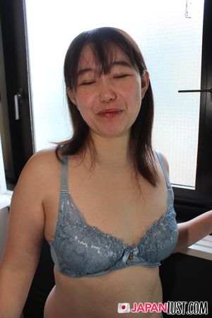 Chubby Japanese Mature Pussy Toyed and Pounded Hard Until Creampie - Photo 112