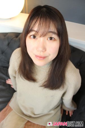 Chubby Japanese Mature Pussy Toyed and Pounded Hard Until Creampie - Photo 12