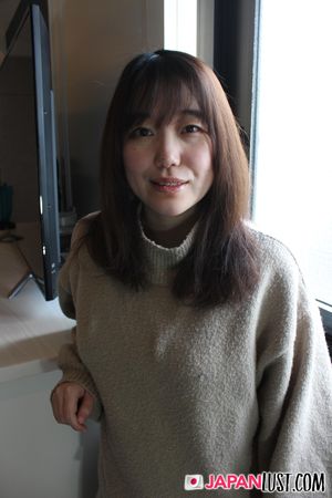 Chubby Japanese Mature Pussy Toyed and Pounded Hard Until Creampie - Photo 19