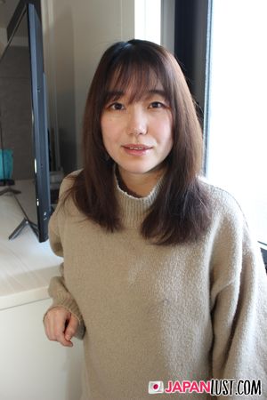 Chubby Japanese Mature Pussy Toyed and Pounded Hard Until Creampie - Photo 20