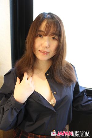 Chubby Japanese Mature Pussy Toyed and Pounded Hard Until Creampie - Photo 561