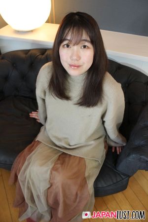 Chubby Japanese Mature Pussy Toyed and Pounded Hard Until Creampie - Photo 9