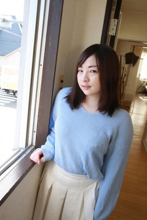 Amateur Japanese teen with shaved pussy explores toys and cock inside her - Photo 69