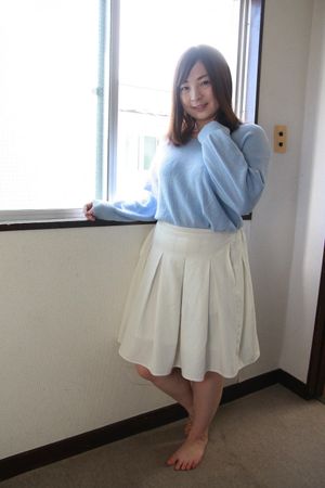 Amateur Japanese teen with shaved pussy explores toys and cock inside her - Photo 77