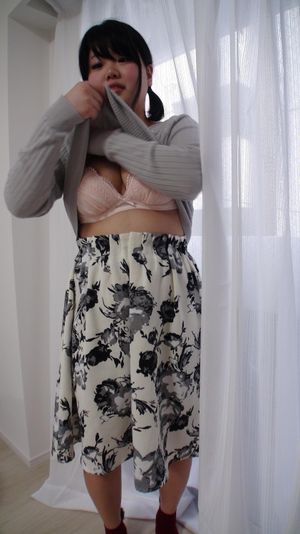 Chubby cute teen is a squirter - Photo 35