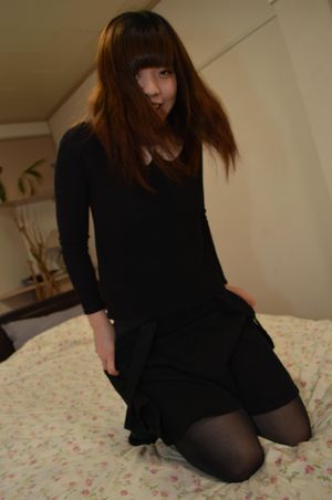 Japanese teen strips her black stockings - Photo 104