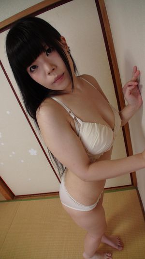 Soft Teen Beauty Ayumi Mito Returns - Photo 55