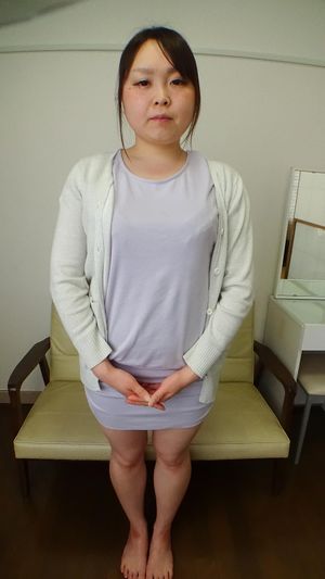 Amateur Japanese Gets Her Shaved Pussy Explored - Photo 1