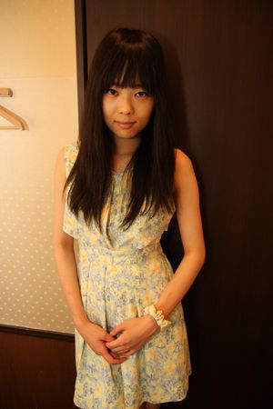 Petite Japanese Teen Gives All Pussy Access - Photo 6