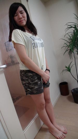 Skinny Japanese Teen Pussy Examined - Photo 29