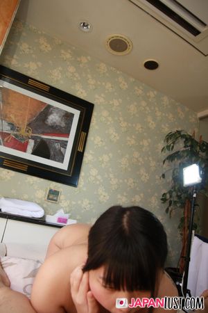 Curvy Japanese Teen Has Wet Shaved Pussy For Creampie - Photo 353