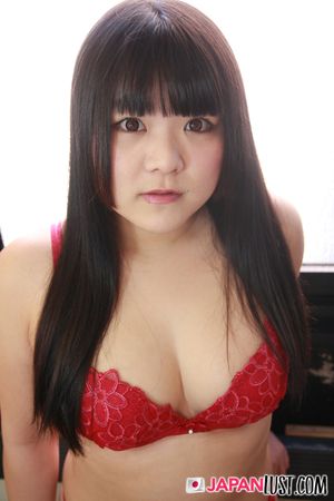 Curvy Japanese Teen Has Wet Shaved Pussy For Creampie - Photo 40
