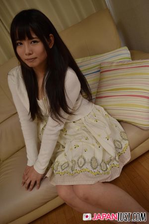 Perky Japanese Teen Amateur Filled With POV Creampie - Photo 18