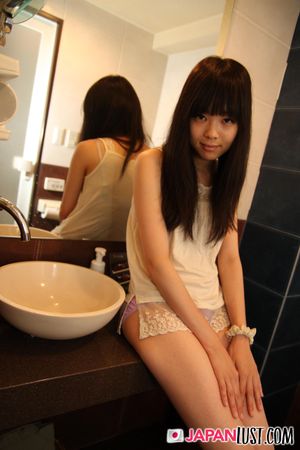 Petite Japanese Teen Amateur Seeks Cream Pie Filling - Photo 155